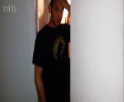 Муж снимает видео как его жену толстушку трахает любовник нигер